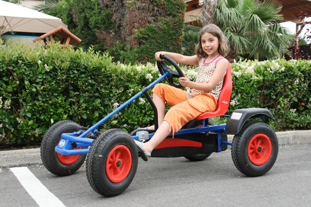 Camping La Pineda De Salou Ξενοδοχείο Εξωτερικό φωτογραφία